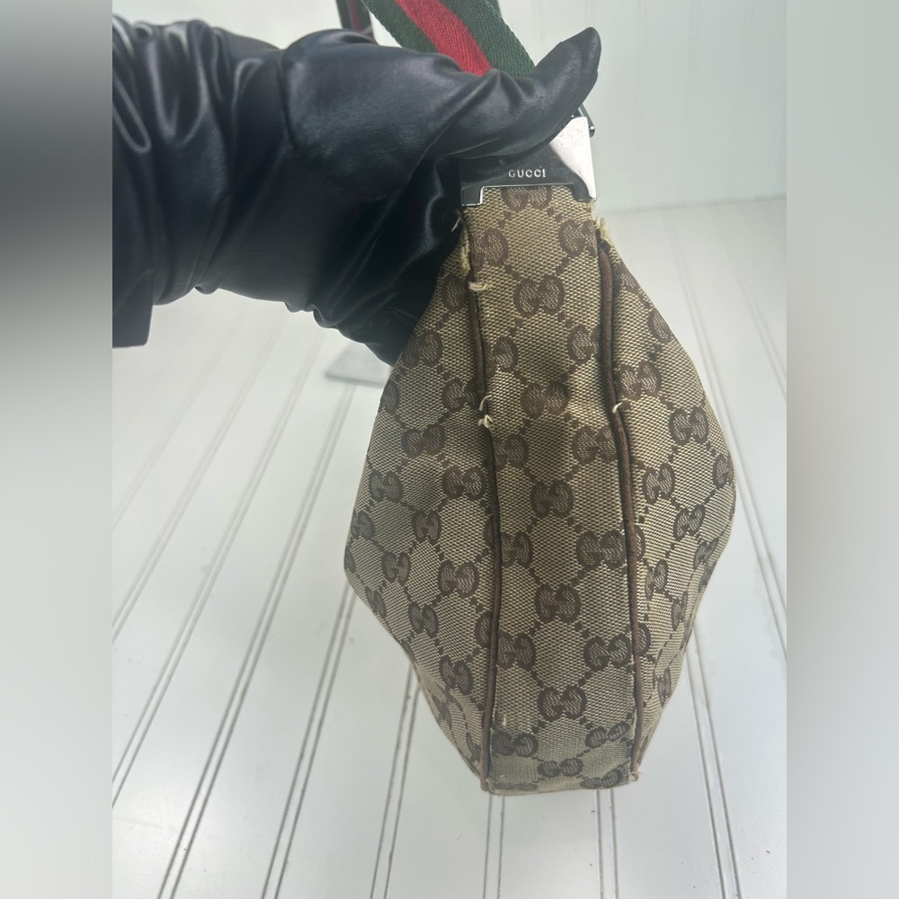 Gucci Beige and Red Shoulder Bag - Picture 11 of 11